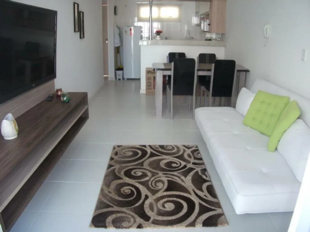 Mandai Apart Lateral Cabo Frio 0*,