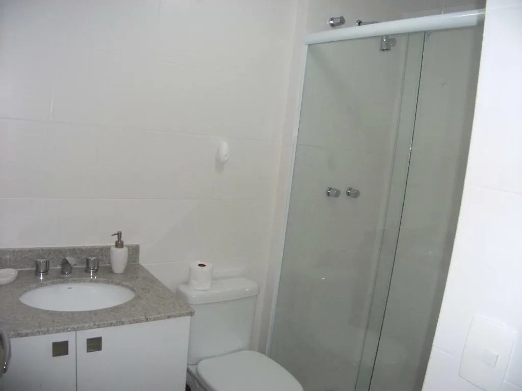 Mandai Apart Lateral Cabo Frio 0*,